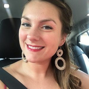 Meet your Posher, Sasha